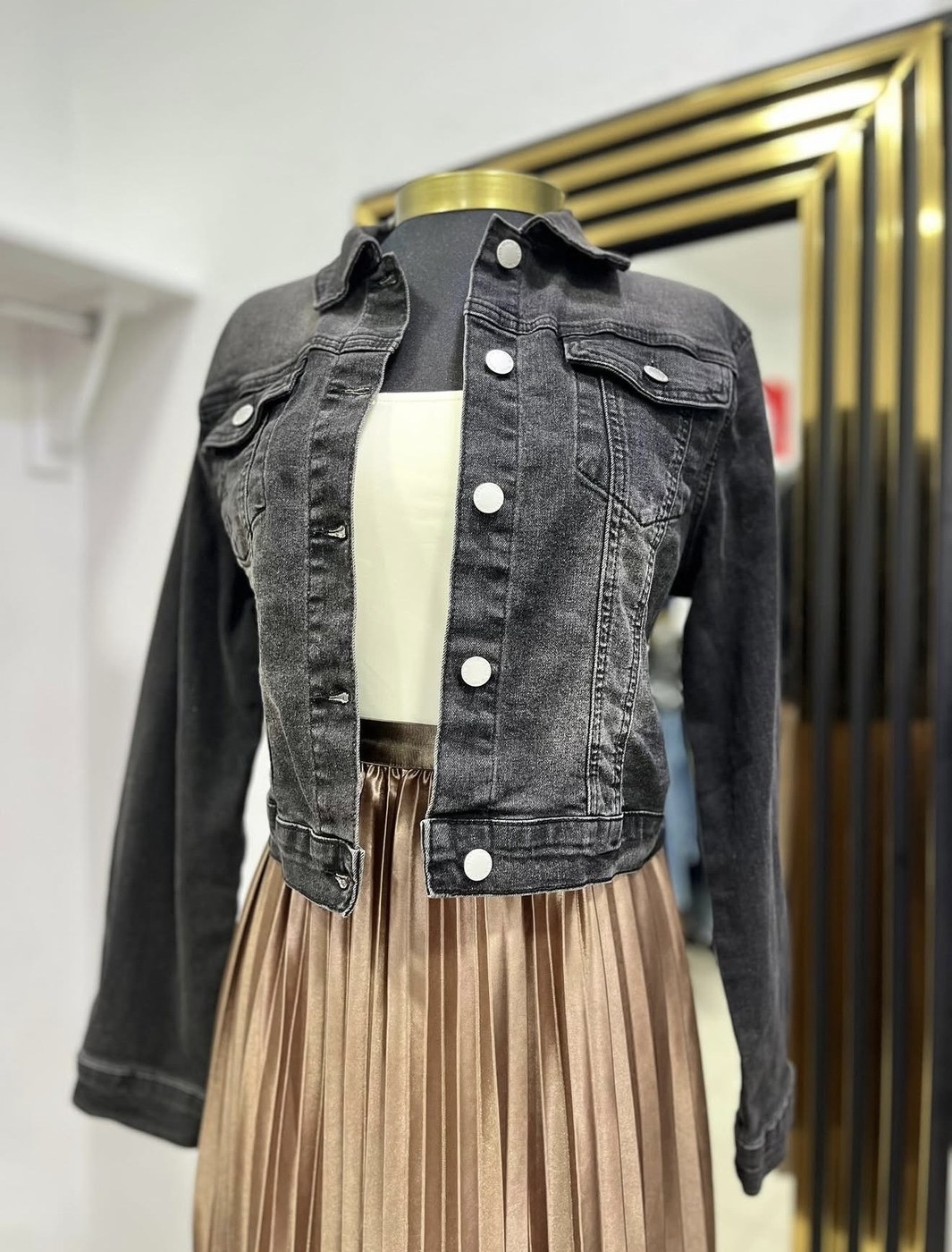 Chaqueta denim negra